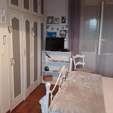 Homestay La Tuiliere Saint-Laurent-du-Var