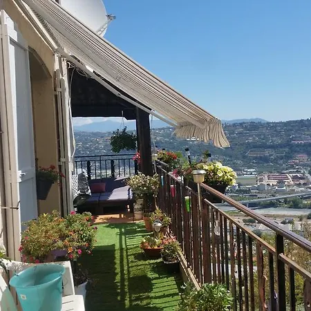 La Tuiliere Проживание в семье